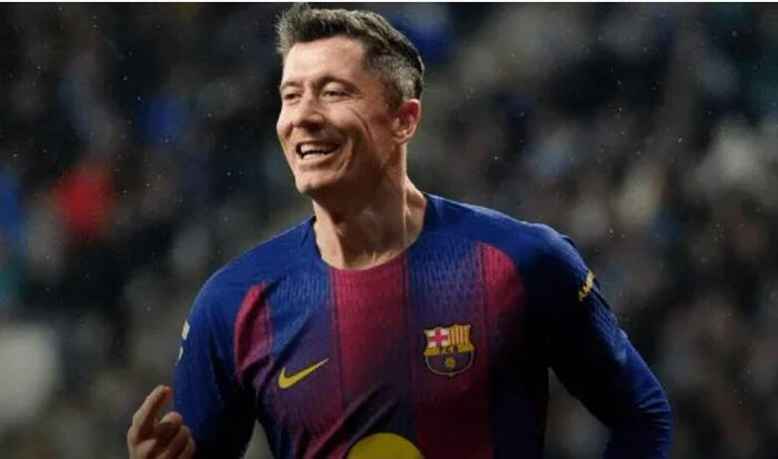 开元体育-巴萨设莱万留队条件，需接受新角色及降薪|巴塞罗那|罗伯特·莱万多夫斯基|薪资谈判|俱乐部|莱万多夫斯基_新浪体育_新浪新闻